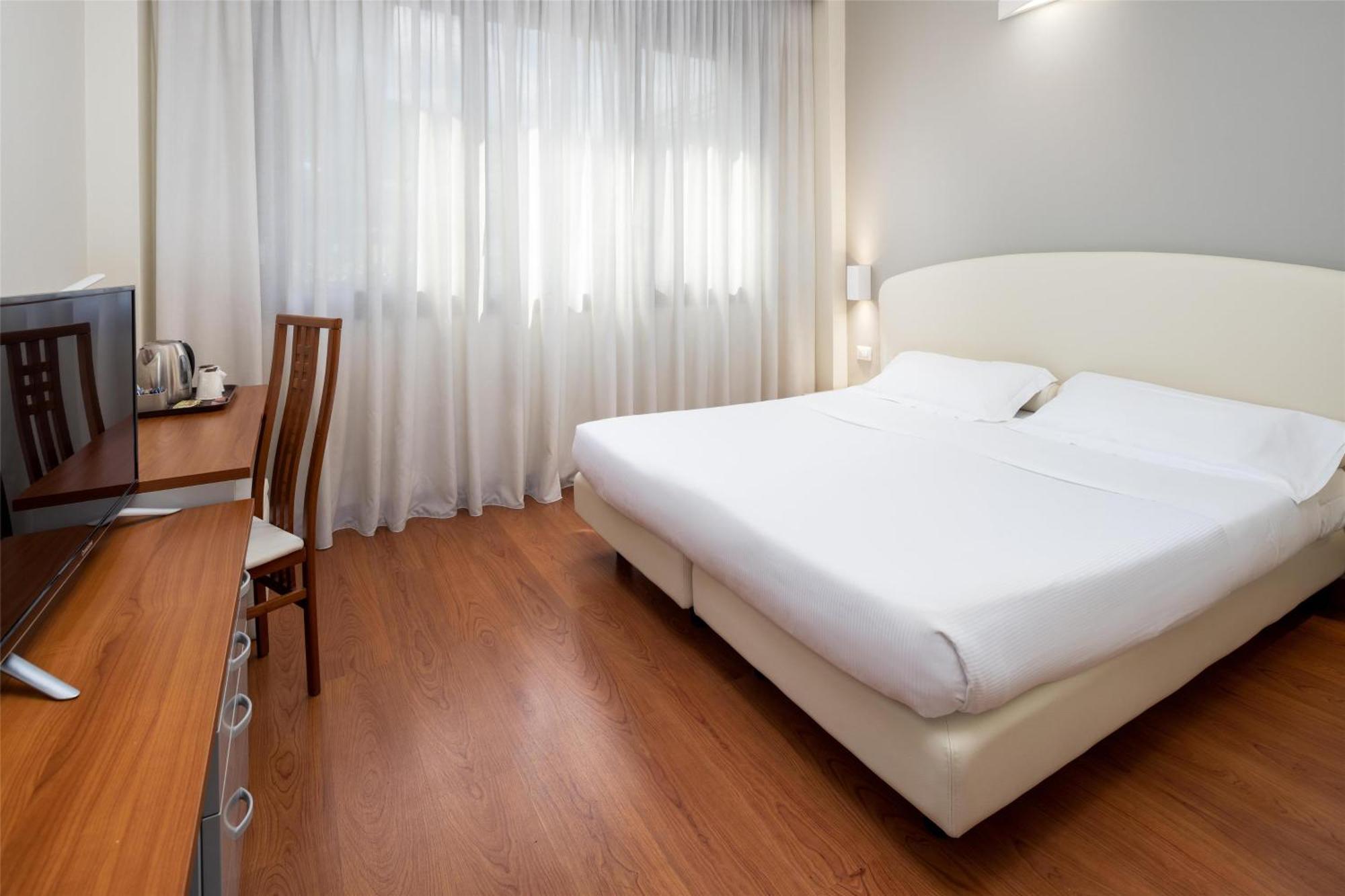 Western Air Linate Hotel 4*