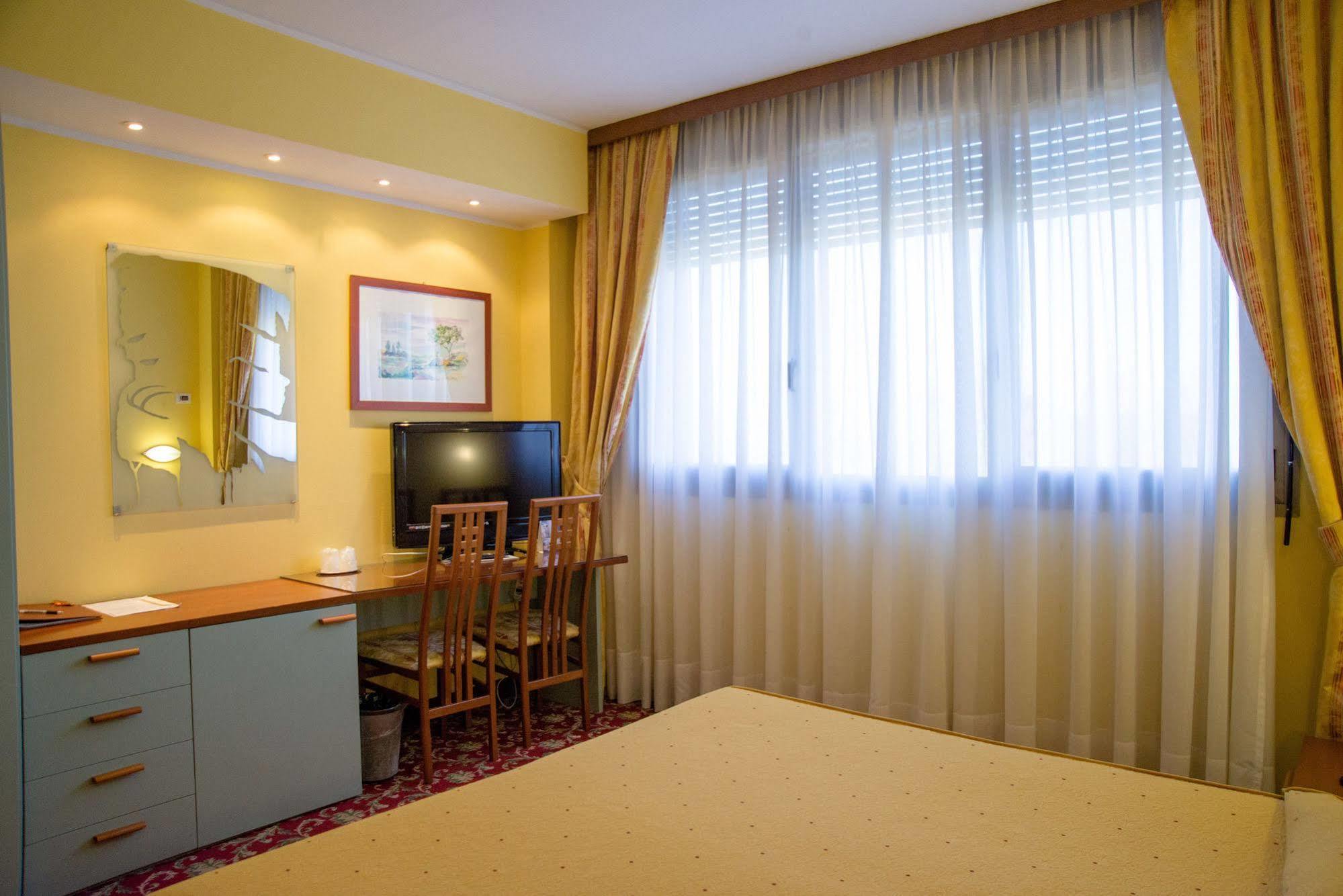 Western Air Linate Hotel