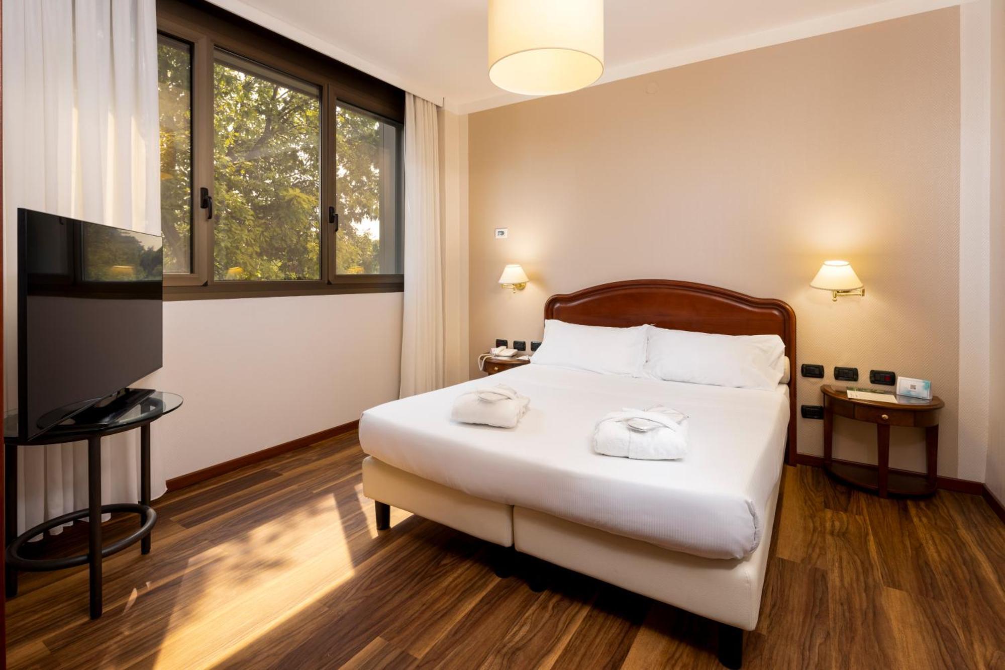 Western Air Linate Hotel 4*